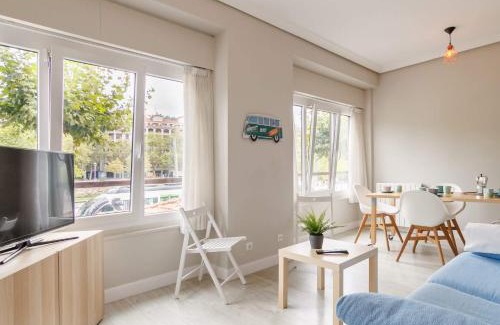 Bilbao City Centre Apartment | Vivienda Turística de Prestancia junto a la Ría de Nervión Bilbao