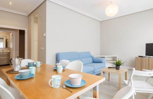 Bilbao City Centre Apartment | Vivienda Turística de Prestancia junto a la Ría de Nervión Bilbao