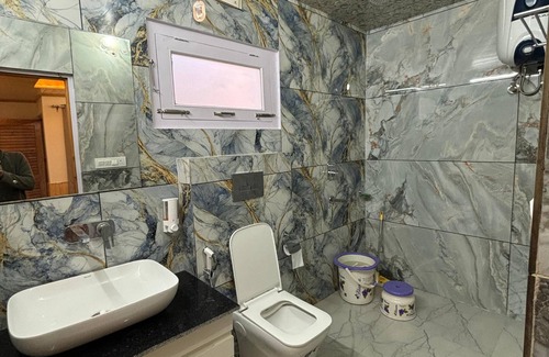 Shilon Bagh Hotel | Vizvei