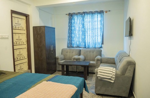 Krishnarajapura Hotel | VJ Rooms