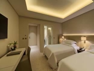 Doha Hotel | voco Doha West Bay Suites by IHG