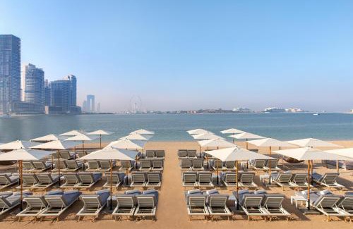 Palm Jumeirah Hotel | voco Dubai The Palm by IHG