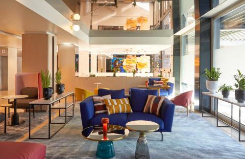 Estrella Hotel | voco Madrid Retiro by IHG