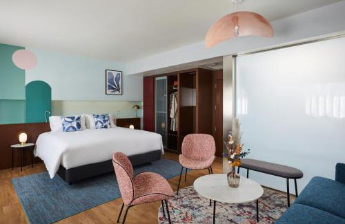 Estrella Hotel | voco Madrid Retiro by IHG