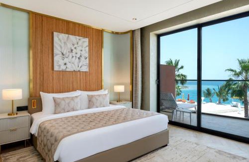 Dubai Hotel | voco Monaco Dubai by IHG, Adults Only, World Islands