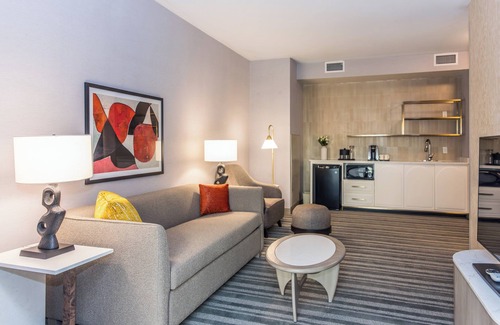 Central Business District Hotel | voco The Clair Cincinnati Downtown by IHG