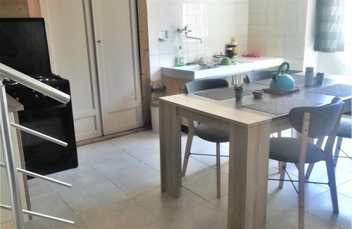 Vogue Apartment | Vogüé Meublé 2 stars, a jewel of beauty and nature.