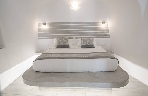 Oia Hotel | Vogue Suites