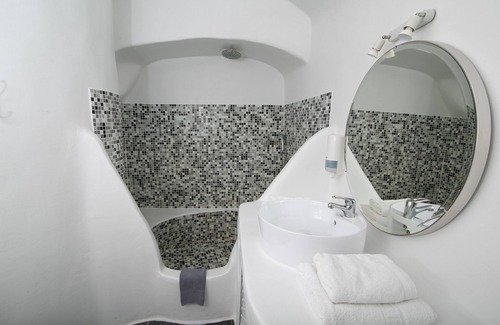 Oia Hotel | Vogue Suites