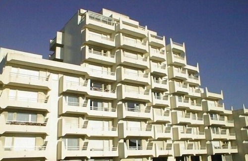 Berck-sur-Mer Apartment | VOLDENUIT11: Spacious apartment overlooking the Baie d'Authie