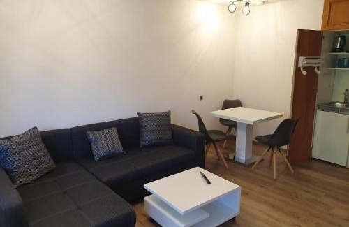 Bad Aibling Apartment | Voll möbilierte Fehrienwohnung neben schönklinik in Bad aibling