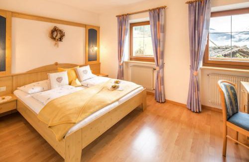 Valle Aurina Apartment | Voppichlhof App Enzian