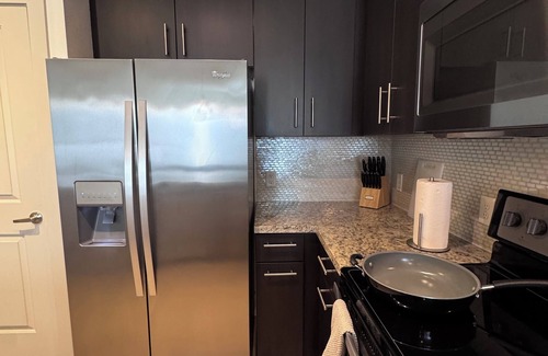 Grantville Apartment | Vora Mission Valley East: Tranquil San Diego 1BR with WiFi & AC