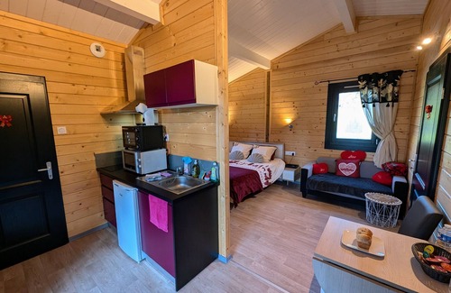 Fougerolles-Saint-Valbert Cottage | Vosges Chalet with Sauna & Spa