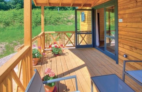 Fougerolles-Saint-Valbert Cottage | Vosges Chalet with Sauna & Spa