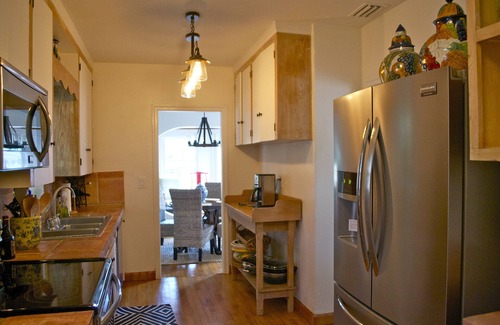 Hendricks and Venice Isles House | VOTED BEST FORT LAUDERDALE LOCATION! WALK TO SHOPS, RESTURAUNTS, & BEACH.