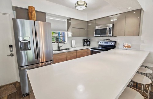 Key Largo House | VOTED TRIPADVISOR'S #1 DESTINATION 5 REMODELED UNITS! KAYAKS, MARINA, TENNIS
