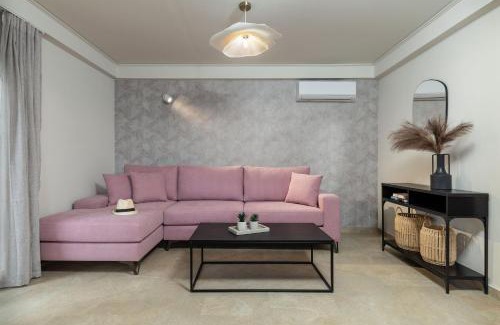 Vouliagmeni Apartment | Vouliagmeni Stylish Homes by BluPine