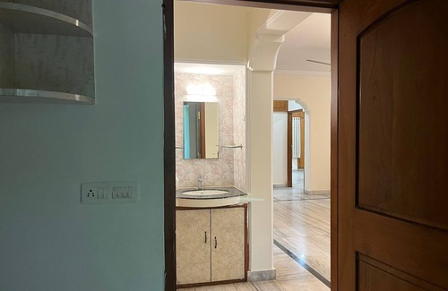 Jubilee Hills Hotel | VoV stays