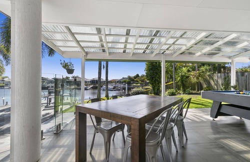 Banksia Beach House | Voyagers Resort - Stunning home