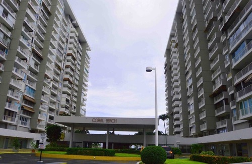 Isla Verde Apartment | Vrbo.comproperty#1946090