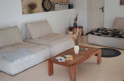 Saint-Medard-d'Aunis House | Vrbo Property