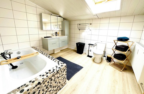 Trois-Ponts House | Vrbo Property