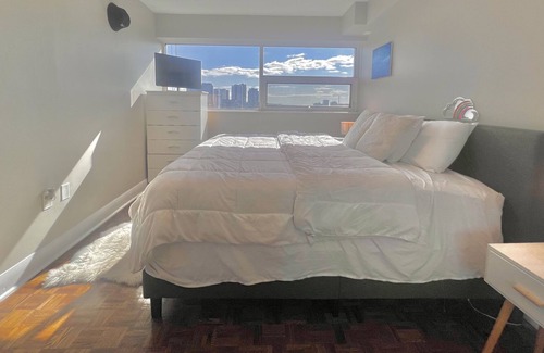 Cabbagetown South Apartment | Vrbo Property