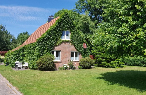 Dornumergrode Apartment | Vrbo Property