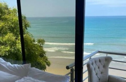 Manta Apartment | Vrbo Property