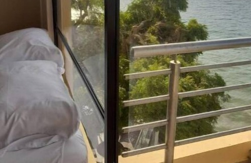Manta Apartment | Vrbo Property