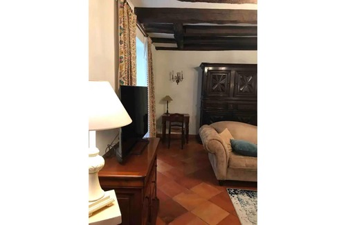 Gensac House | Vrbo Property