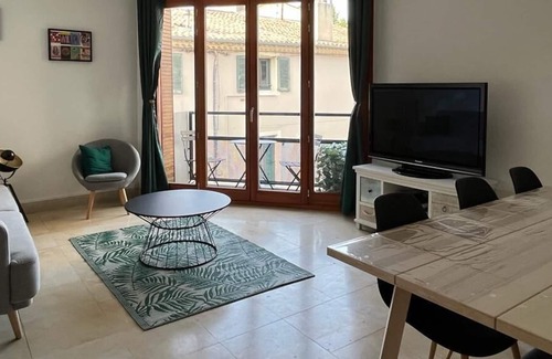 Quartier Administrations Apartment | Vrbo Property