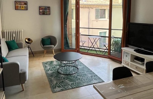 Quartier Administrations Apartment | Vrbo Property
