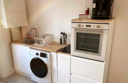 Roanne Apartment | Vrbo Property