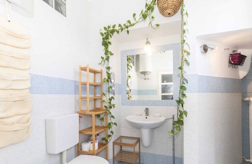Vanchiglia Apartment | Vrbo Property
