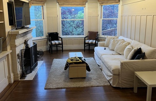 Lake Street Apartment | Vrbo Property