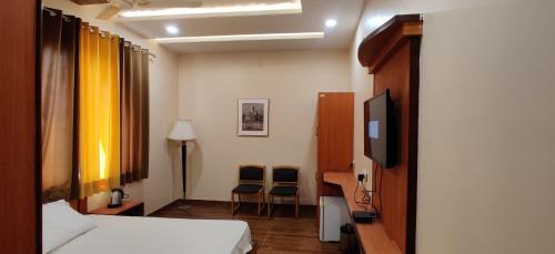 Hindaun Hotel | Vrindavan Resort