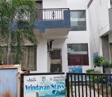 Vrindavan Bed & Breakfast | Vrindavan Stays