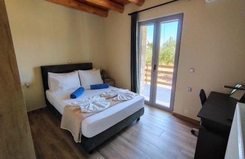 Apokoronas House | Vrisses Cretan Retreat -Pool -Mountain View