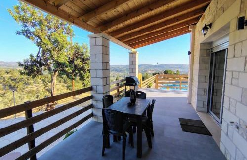 Apokoronas House | Vrisses Cretan Retreat -Pool -Mountain View