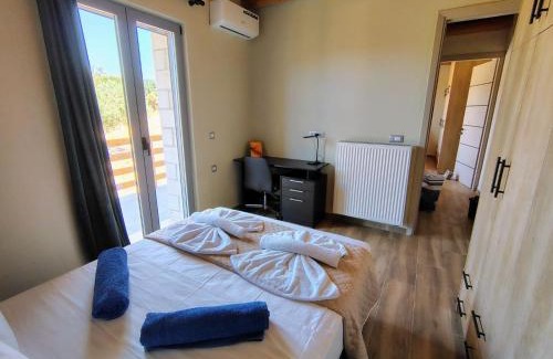 Apokoronas House | Vrisses Cretan Retreat -Pool -Mountain View