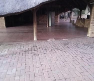 Kareeberg House | Vryburg Good Time Yafe Guest House