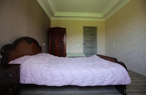 Sanahin House | VS guest house