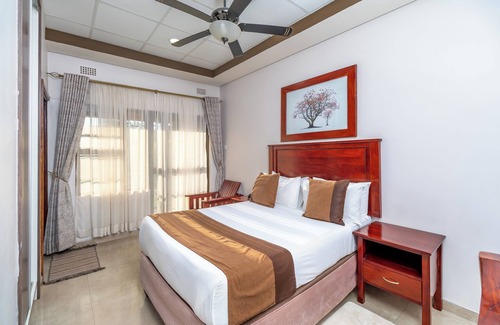 Mashonaland West Cabin | VTU Platinum Lodge