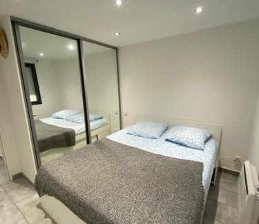 Le Grau-Du-Roi Apartment | Vue lac et terrasse superbe Appartement cosy 4 pers