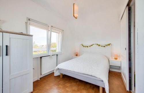 Plouneour-Brignogan-Plages Apartment | Vue mer - 100m de la plage - 4 adultes 1 enfants