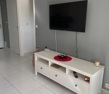 Villers-sur-Mer Apartment | Vue mer et verdure