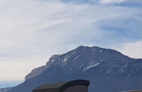 Quartier Chorier-Berriat Apartment | Vue Montagne - Appt Cosy et calme - Netflix - Fibre