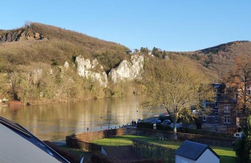 Profondeville Apartment | Vue sur Meuse